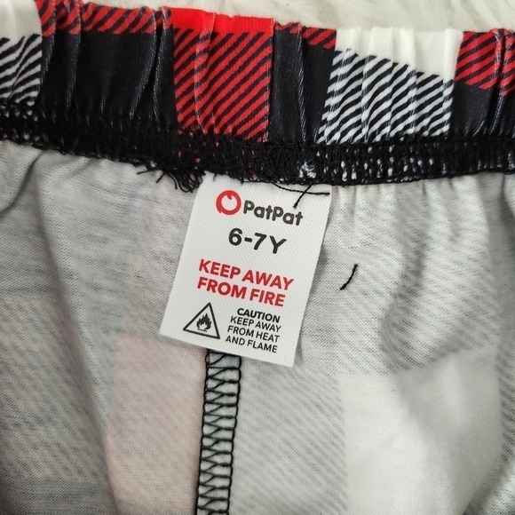 PatPat Plaid Reindeer Christmas Pajamas. Size 6-7 yr.old. New. - Picture 6 of 7